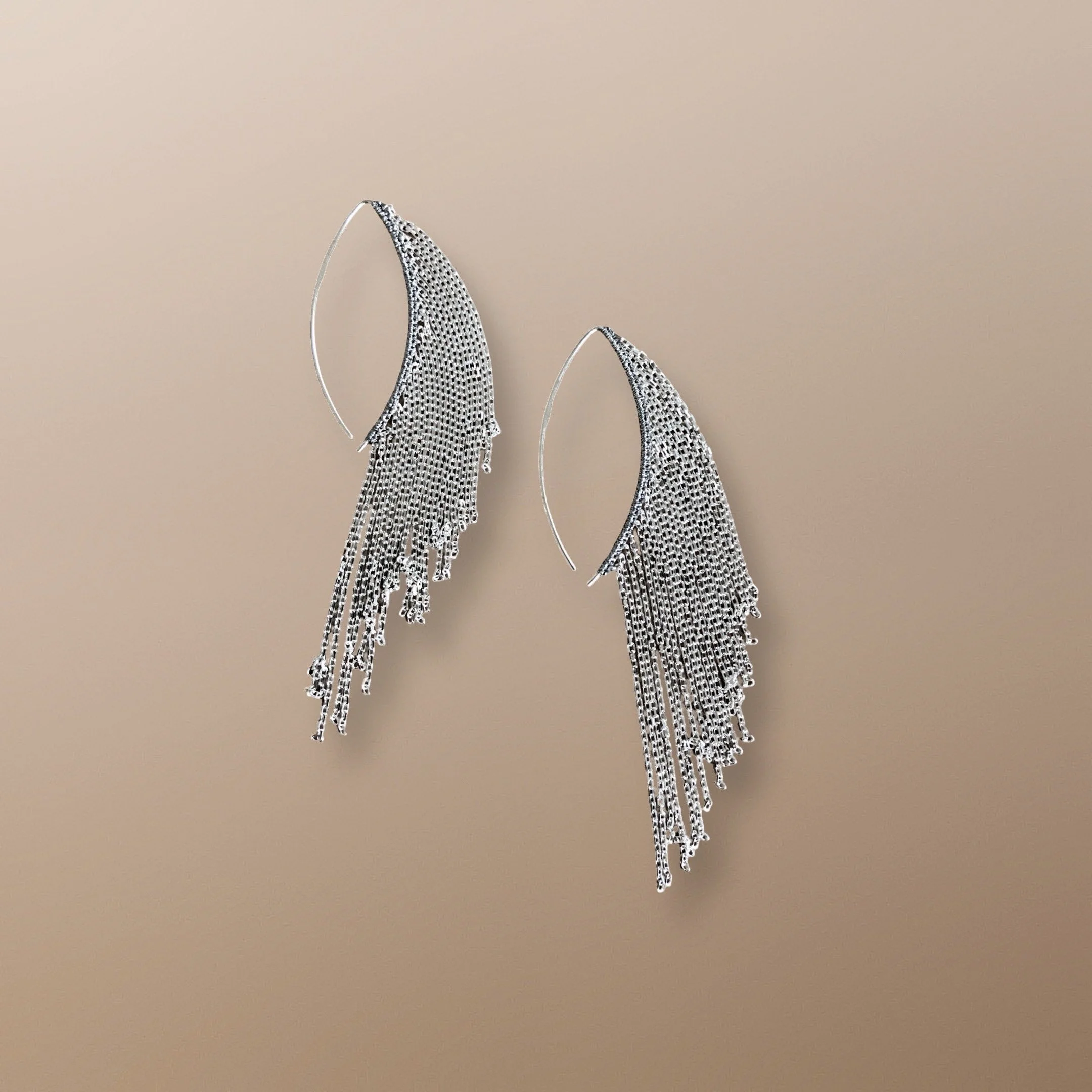EODY5 CURVED EAR WIRE HAND WOVEN WITH 2